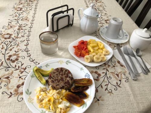 Đồ ăn tại/gần chỗ nghỉ nhà dân