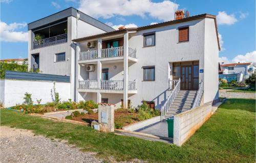 Nice Apartment In Pula With Wifi