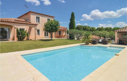 Stunning Home In Calvisson With 4 Bedrooms, Outdoor Swimming Pool And Swimming Pool