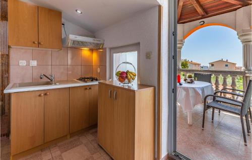 2 Bedroom Lovely Apartment In Medulin
