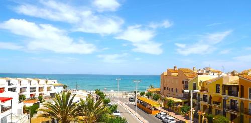 Piso ESPACIOSO vistas al MAR a 100 metros de PLAYA