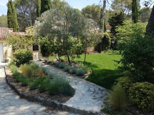Photo de la galerie de l'établissement Villa familiale - Proche Aix en Provence, à Ventabren