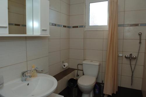 Koupelna v ubytování Harmony Villas