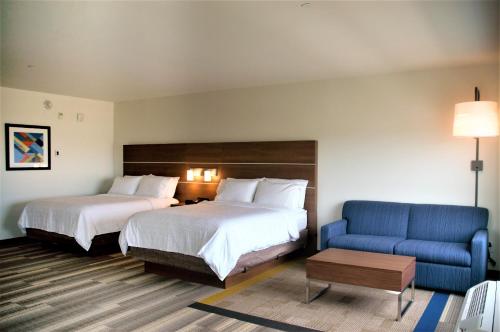 Galeriebild der Unterkunft Holiday Inn Express & Suites - Edmonton SW – Windermere, an IHG Hotel in Edmonton