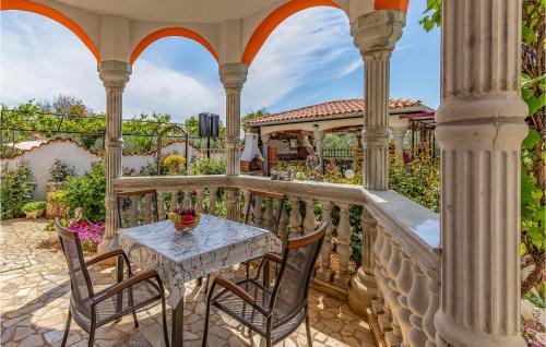 Stunning Apartment In Medulin With Wifi