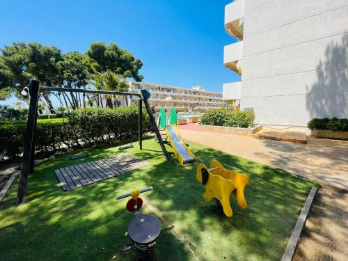Fotografie z fotogalerie ubytování Apartamento vistas al mar, con acceso directo a la playa, piscina y parking gratis!!! v destinaci Cambrils
