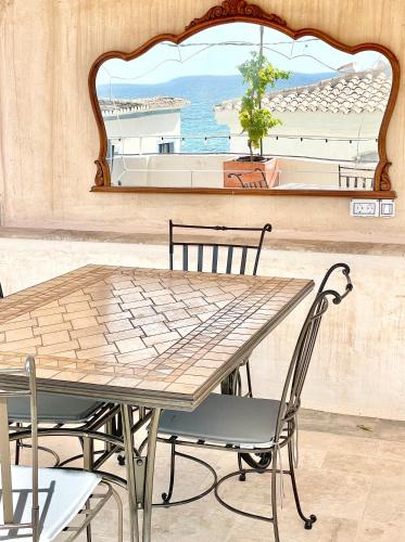 Φωτογραφία από το άλμπουμ του Blue Sardine Hostal Boutique Altea στην Αλτέα