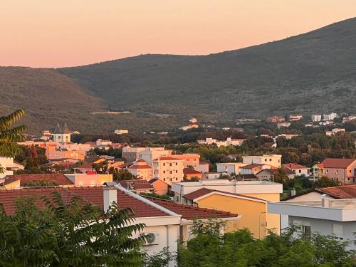 Γενική θέα στο βουνό ή θέα στο βουνό από  αυτό το διαμέρισμα