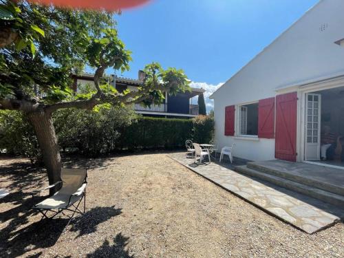 Maison familiale 5 pièces à 350m de la plage, jardin clos, stationnement, TV, lave-vaisselle, lave-linge - FR-1-225-744