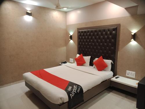 Katil atau katil-katil dalam bilik di HOTEL AIRPORT INN ONE