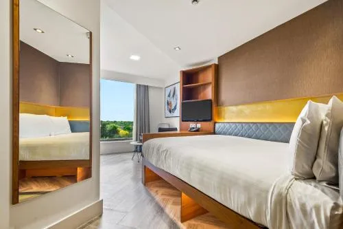 Roomzzz London Stratford photo 8