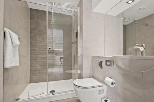 Roomzzz London Stratford photo 14