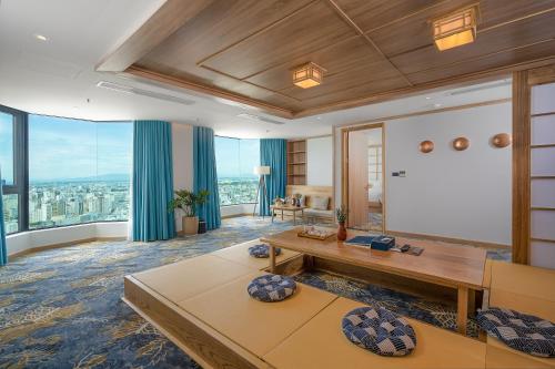 Katil atau katil-katil dalam bilik di Sala Danang Beach Hotel
