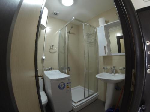 Ένα μπάνιο στο Aegean home budva vojvodanska 16 b stan7