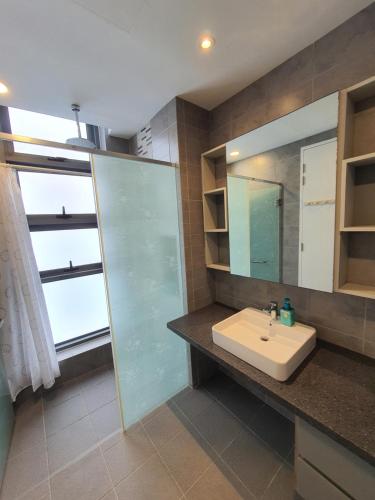 Salle de bains dans l'établissement The Robertson Bukit Bintang by WEEGO Homes