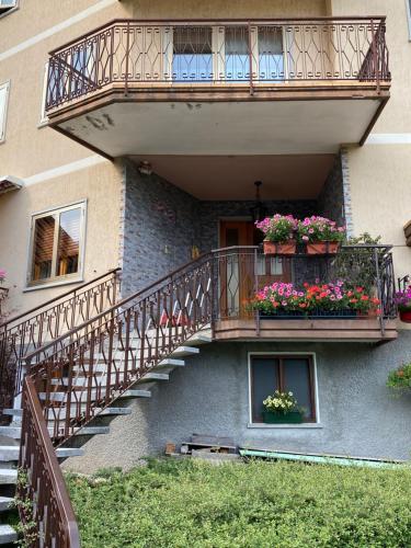 A balcony or terrace at Lander Residence