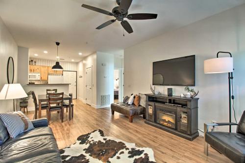 Rustic-Chic Overgaard Condo with Fishing Pond! – Photos 4