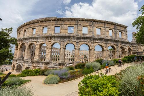 Apartment-Old Town-Dundo