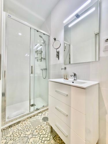 Lavapiés - One-Bedroom Apartment