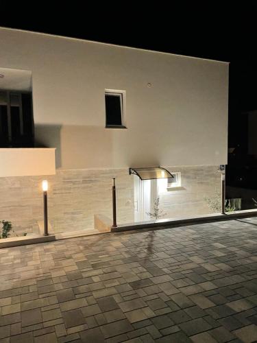 Gambar di galeri bagi Vila Regina Apartment Paloma with Swimming Pool di Jezera