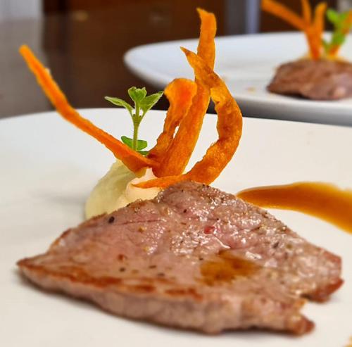 Mad på lejlighedshotellet eller i nærheden