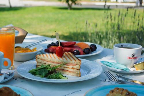 Đồ ăn tại/gần căn hộ