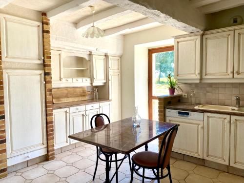 Zdjęcie z galerii obiektu Gîte de charme au cœur de la campagne bretonne w mieście Noyal-sur-Vilaine
