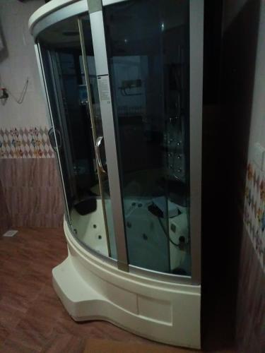Jacuzzi City Home – Photos 4