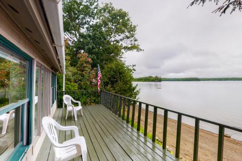 Dark Harbour Cottage – Photos 3
