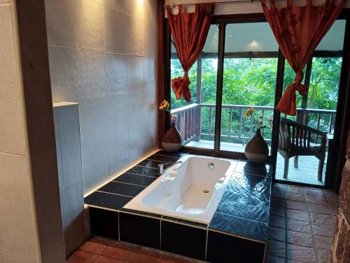 Fotografie z fotogalerie ubytování Faye Orchid Garden Resort v destinaci Ko Chang