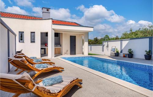 Stunning Home In Zadar With Sauna