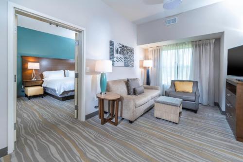TV o dispositivi per l'intrattenimento presso Staybridge Suites - Summerville by IHG