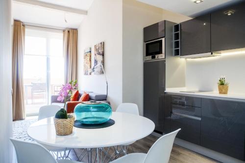 Eixample Building Apartments by Mercedes Heritage photo 155