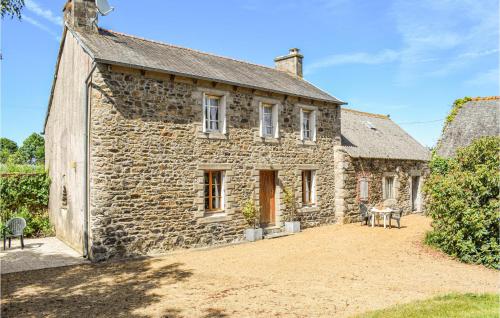 Gorgeous Home In Quemper Guezennec