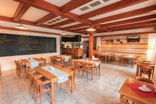 Restaurace v ubytování Dobrá škola u Jeníčka