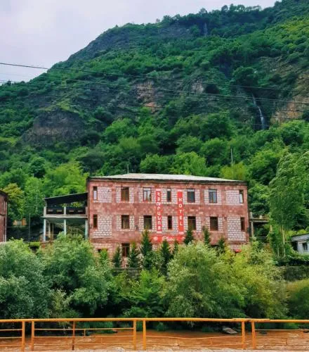 Lalvar Hotel picture