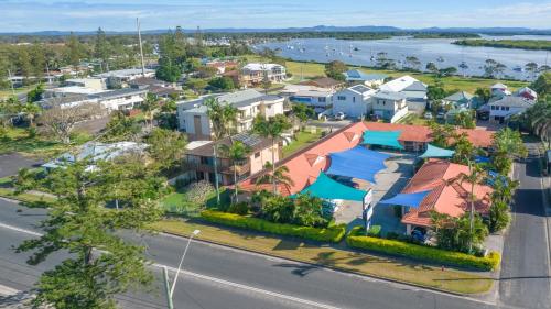 Loftmynd af Yamba Twin Pines Motel