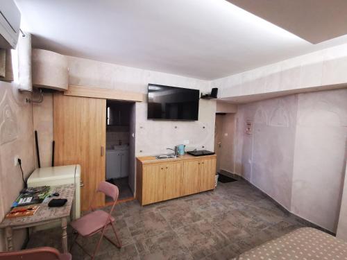 Kuhinja oz. manjša kuhinja v nastanitvi Apartma Veneziano