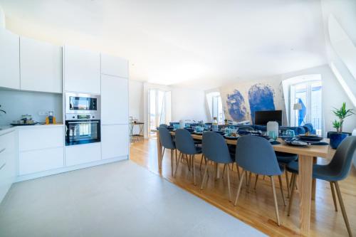 Imagem da galeria de Blue by the River 4 - Unique Penthouse Duplex with a View em Lisboa