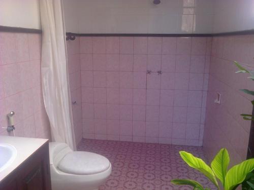 Ванная комната в Pondok Alam Bukit