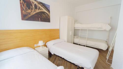 RentalSevilla Espacioso y acogegor apartamento de 3 dormitorios