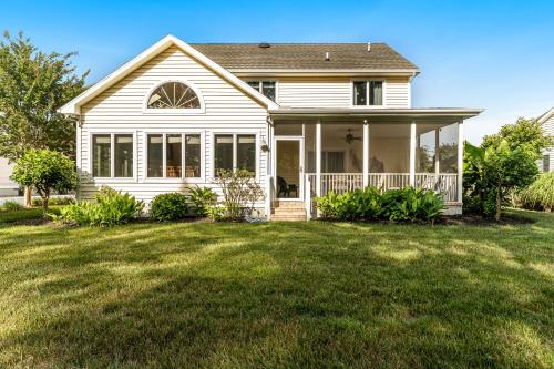 Casa blanca con patio grande en Salt Pond - 233 Oyster Shell, en Bethany Beach