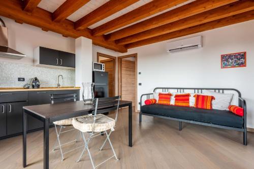 Easylife - Milano - Magolfa 9 - Navigli