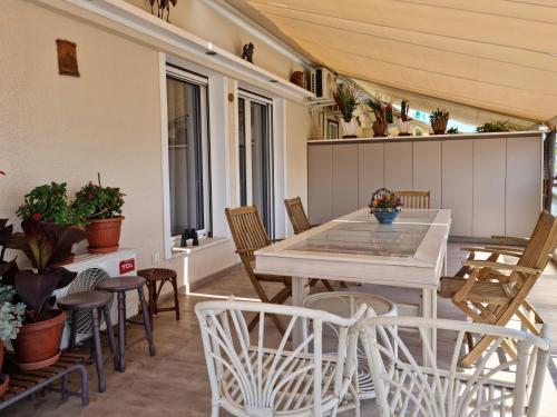 The ACROPOLIS view made for you-2BR APT // 6m walk to the metro