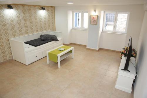 Gallery image of Holiday Home Yan with bay view in Vodice