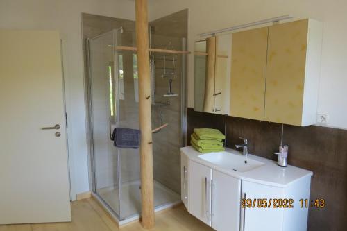 Ένα μπάνιο στο Ferienwohnung Rhön
