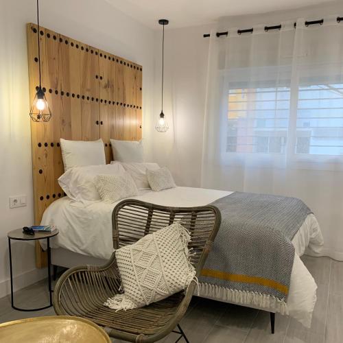 Postel nebo postele na pokoji v ubytování Lovely suites Tarifa, estudio a estrenar en el centro y muy cerca de la playa