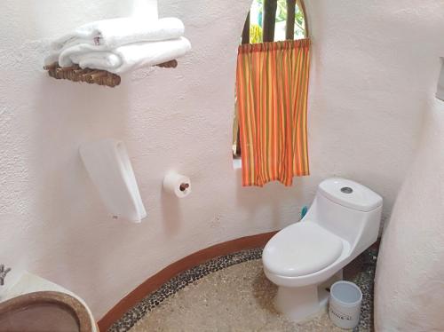 Kylpyhuone majoituspaikassa Wayahnb'al eco hostal