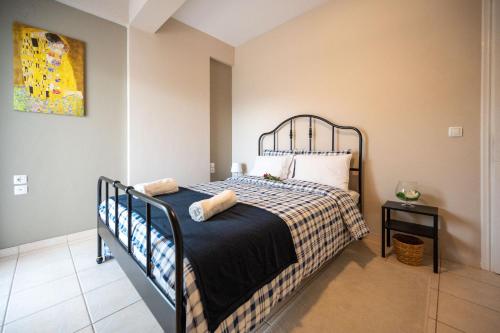 A bed or beds in a room at Dream House Ioannina