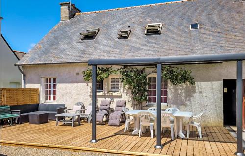 3 Bedroom Nice Home In Ploumilliau